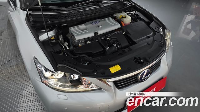 Lexus CT200h 1.8 Compact Luxury ZWA10 2011 — фото 6