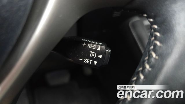 Lexus CT200h 1.8 Compact Luxury ZWA10 2011 — фото 18