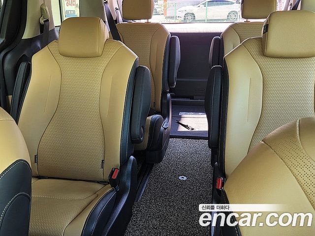 Kia Carnival (IV) Diesel 9-Seater Prestige 2021 — фото 10