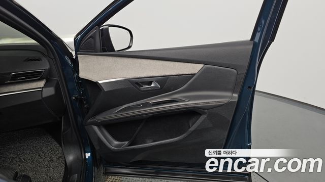 Peugeot 3008 (II) 1.2 Pure Tech GT 2022 — фото 24