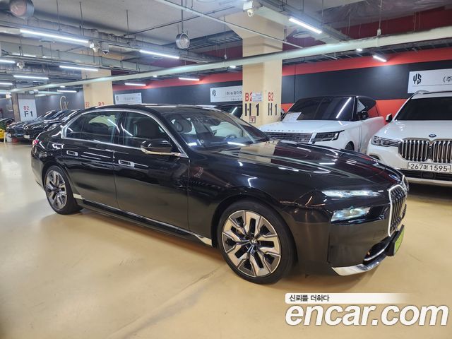 BMW 7 Series (G70) 750e xDrive Design Pure Excellence 2024 — фото 1