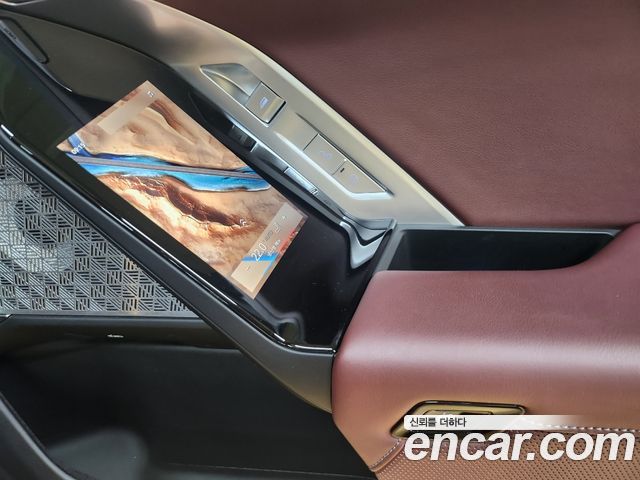 BMW 7 Series (G70) 750e xDrive Design Pure Excellence 2024 — фото 19