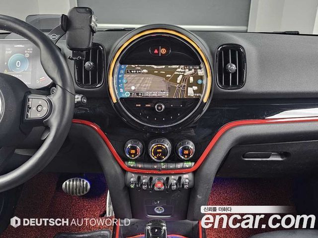 MINI Cooper S Countryman JCW 2nd 2022 — фото 18