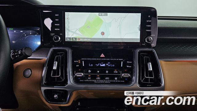 Kia Sorento (IV) Diesel 2.2 4WD Gravity 2023 — фото 16