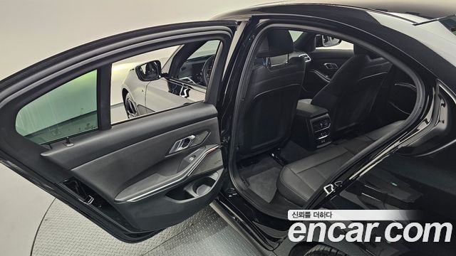 BMW 3 Series (G20) 320i M Sport 2025 — фото 20