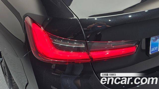 BMW 3 Series (G20) 320i M Sport 2025 — фото 23