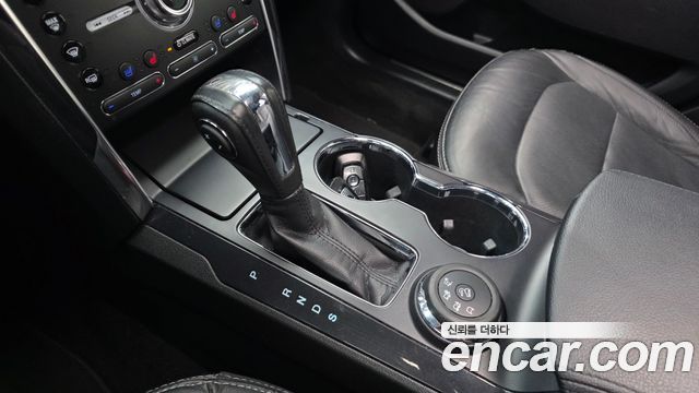 Ford Explorer 2.3 Limited 4WD 5th 2018 — фото 9