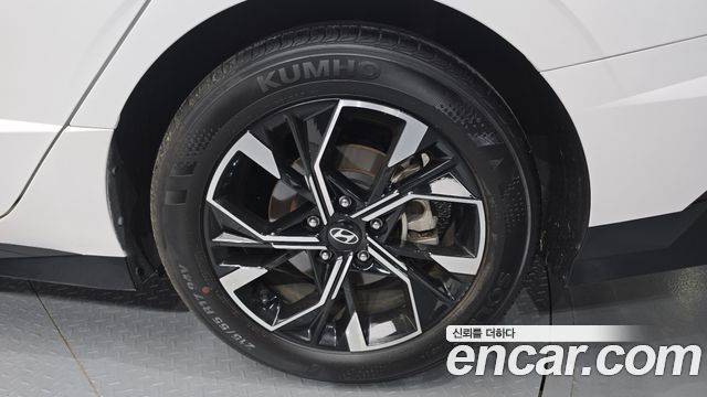 Hyundai Sonata The Edge (DN8) 2.0 Exclusive 2024 — фото 27