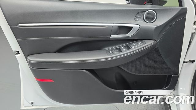 Hyundai Sonata The Edge (DN8) 2.0 Exclusive 2024 — фото 30