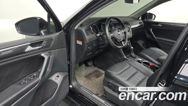 Volkswagen Tiguan (II) 2.0 TDI Prestige 2020 — фото 10