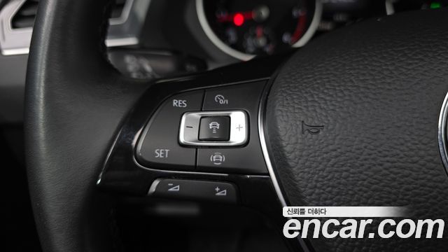Volkswagen Tiguan (II) 2.0 TDI Prestige 2020 — фото 17