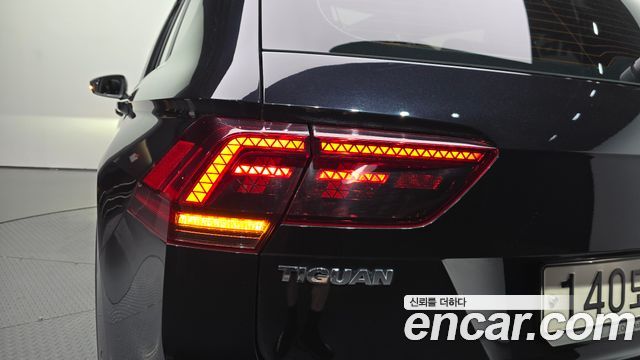Volkswagen Tiguan (II) 2.0 TDI Prestige 2020 — фото 23