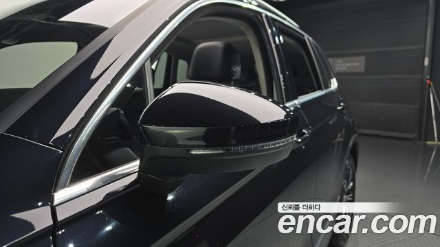Volkswagen Tiguan (II) 2.0 TDI Prestige 2020 — фото 32