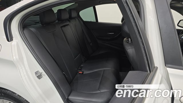 BMW 3 Series (F30) 320d 2015 — фото 11