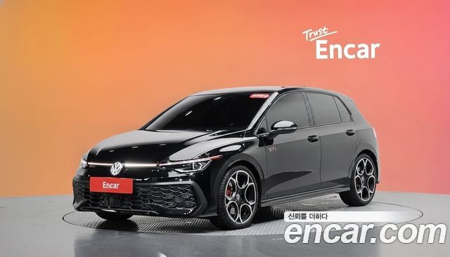 Volkswagen Golf (VIII) 2.0 GTI