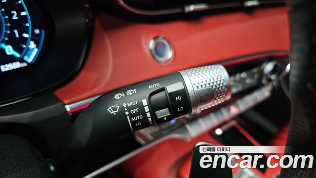 Genesis GV70 3.5T Gasoline AWD 2023 — фото 30