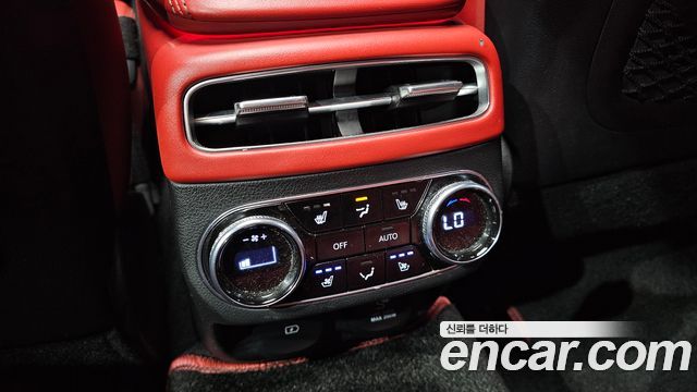 Genesis GV70 3.5T Gasoline AWD 2023 — фото 31