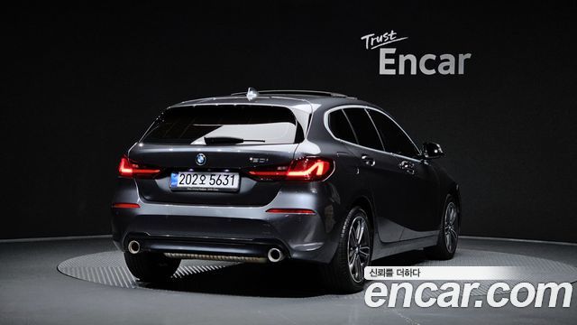 BMW 1 Series (F40) 120i Sports 2021 — фото 2