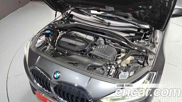 BMW 1 Series (F40) 120i Sports 2021 — фото 6