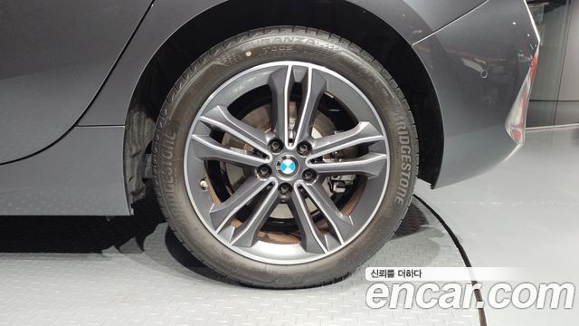BMW 1 Series (F40) 120i Sports 2021 — фото 21