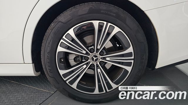 Mercedes-Benz E-Class (W214) E200 Avantgarde 2024 — фото 21