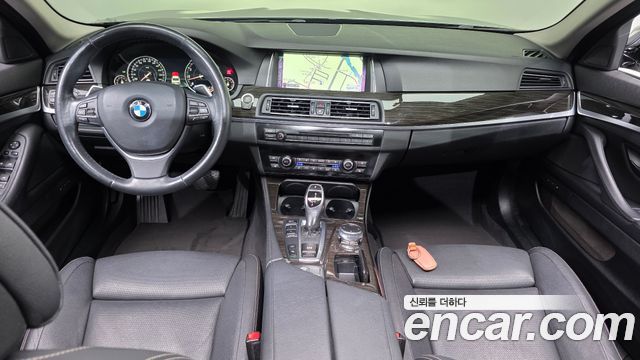BMW 5 Series (F10) 528i Luxury Plus 2016 — фото 7