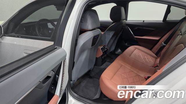 BMW 5 Series (G60) 530i xDrive M Sport 2025 — фото 12