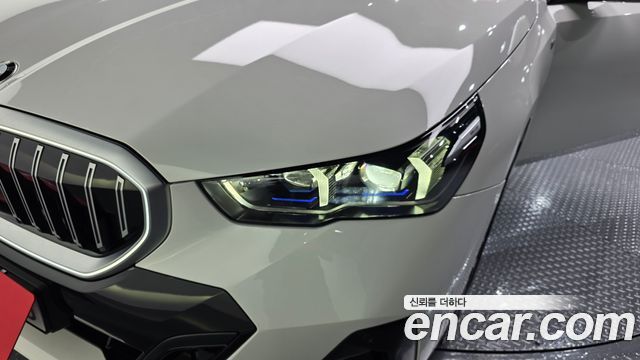 BMW 5 Series (G60) 530i xDrive M Sport 2025 — фото 22