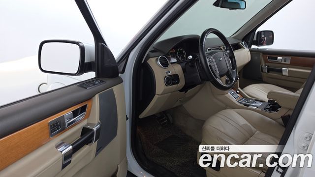 Land Rover Discovery 4 3.0 SDV6 SE 2013 — фото 10