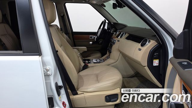 Land Rover Discovery 4 3.0 SDV6 SE 2013 — фото 11