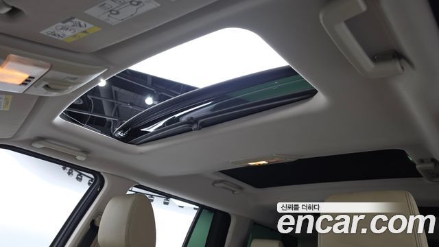 Land Rover Discovery 4 3.0 SDV6 SE 2013 — фото 18