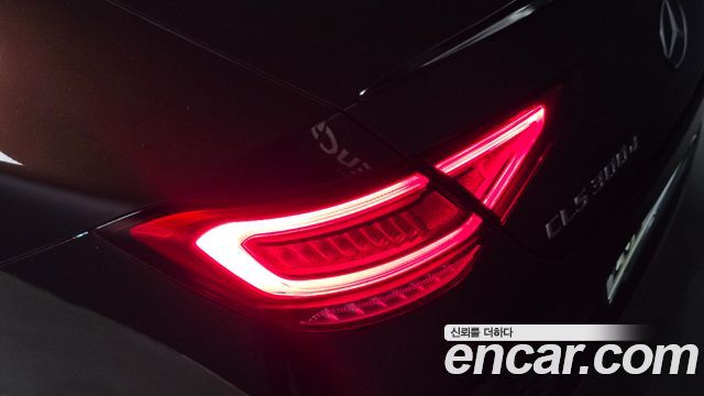 Mercedes-Benz CLS-Class (C257) CLS300d AMG Line 2019 — фото 23