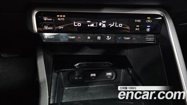 Kia K5 (III) 2.0 Prestige 2022 — фото 18