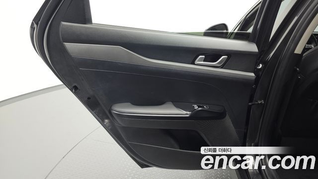 Kia K5 (III) 2.0 Prestige 2022 — фото 25