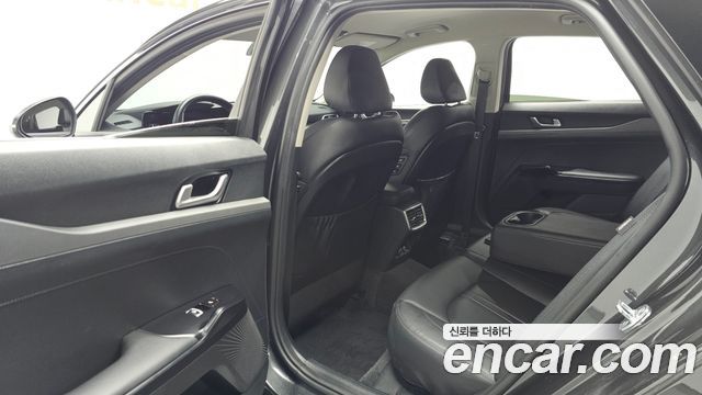Kia K5 (III) 2.0 Prestige 2022 — фото 26