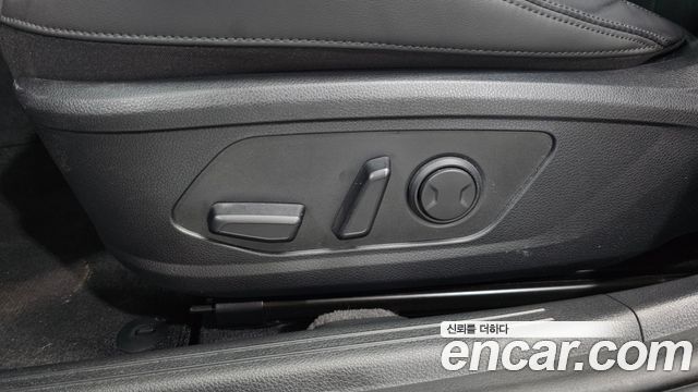 Kia K5 (III) 2.0 Prestige 2022 — фото 31