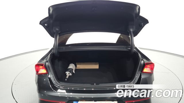 Kia K5 (III) 2.0 Prestige 2022 — фото 34
