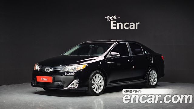 Toyota Camry 2.5 XLE