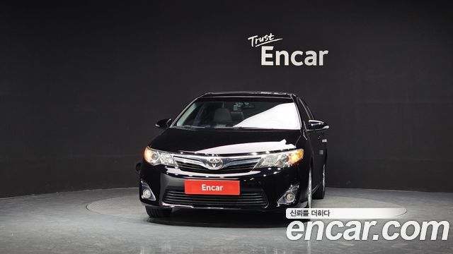 Toyota Camry 2.5 XLE 2012 — фото 3