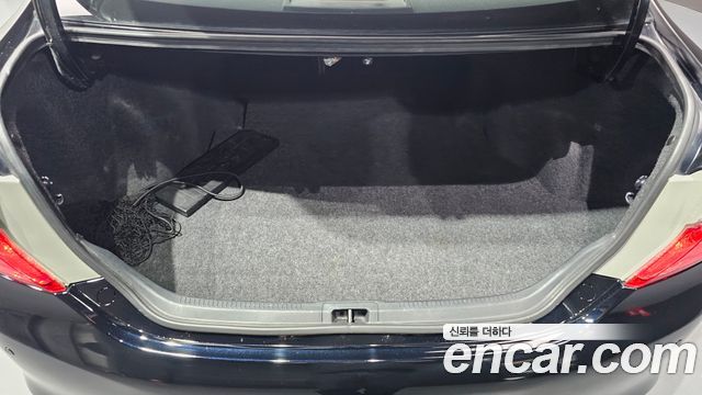 Toyota Camry 2.5 XLE 2012 — фото 20