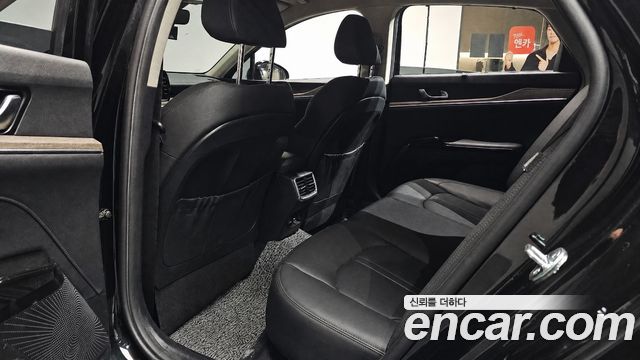 Kia K5 (III) 2.0 Noblesse 2023 — фото 32