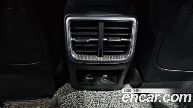 Kia K5 (III) 2.0 Noblesse 2023 — фото 39