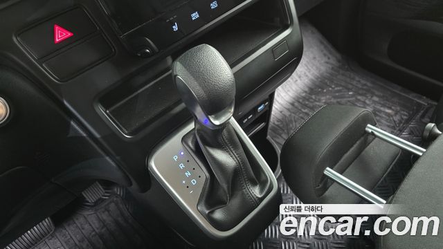 Hyundai Staria Cargo 3-Seater Smart 2022 — фото 9