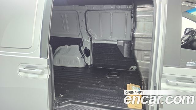 Hyundai Staria Cargo 3-Seater Smart 2022 — фото 11
