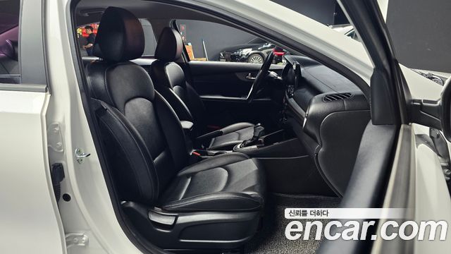 Kia K3 Prestige 2021 — фото 10