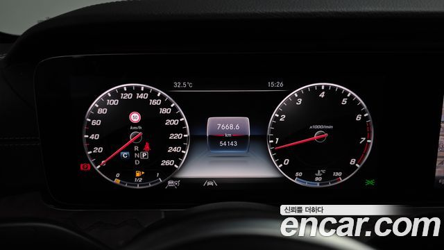 Mercedes-Benz E-Class (W213) E300 4MATIC Exclusive 2020 — фото 8