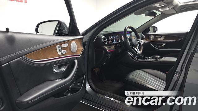 Mercedes-Benz E-Class (W213) E300 4MATIC Exclusive 2020 — фото 10