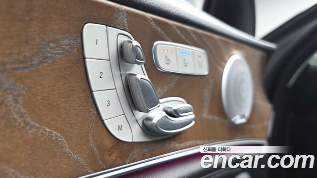 Mercedes-Benz E-Class (W213) E300 4MATIC Exclusive 2020 — фото 28
