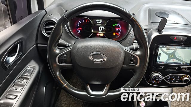 Renault Korea QM3 RE 2018 — фото 12