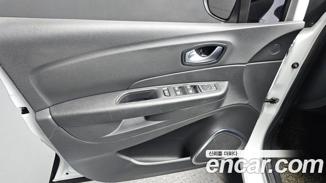 Renault Korea QM3 RE 2018 — фото 24